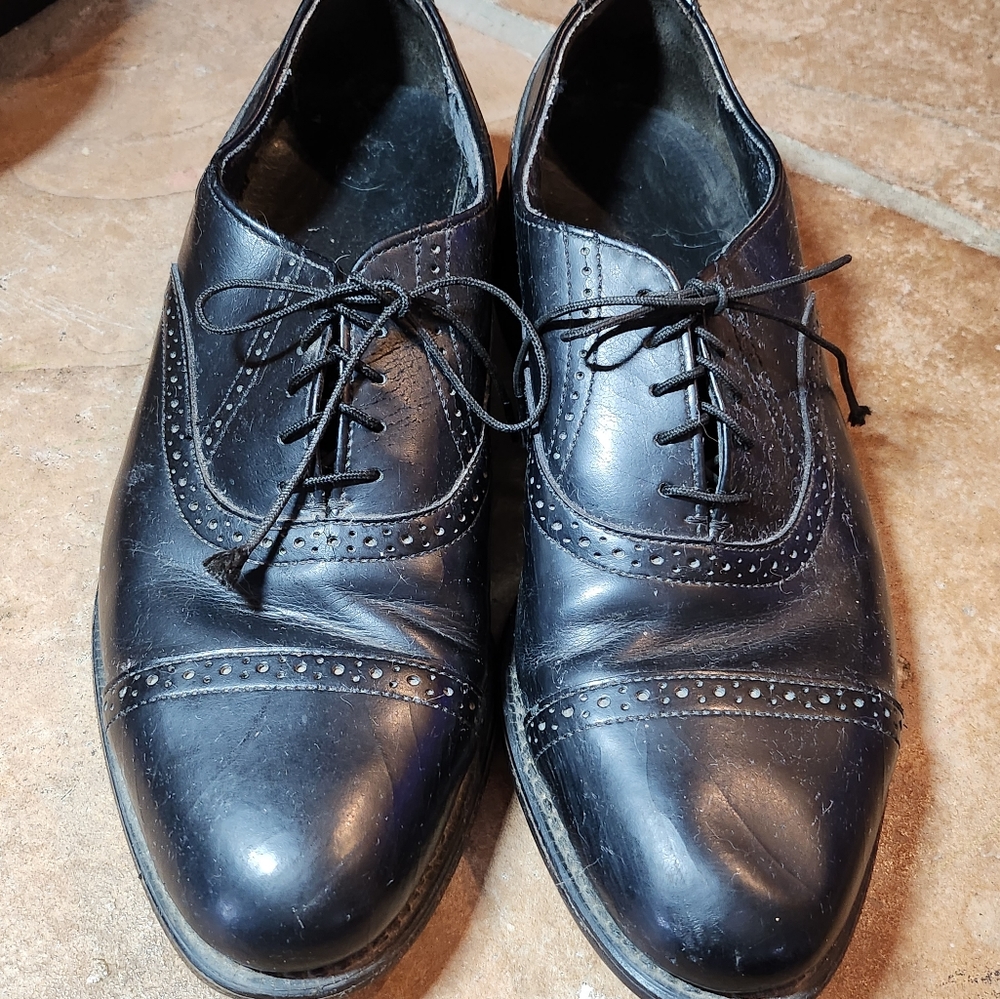 Vintage Dexter wingtip dress shoes